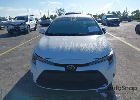 2025 Toyota Corolla Le z USA, uszkodzony, nr VIN 5YFB4MDE1SP266324